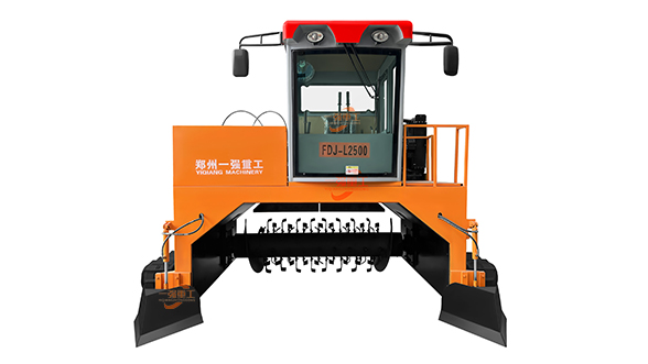 有机肥生产线设备 履带翻堆机 发酵翻堆设备